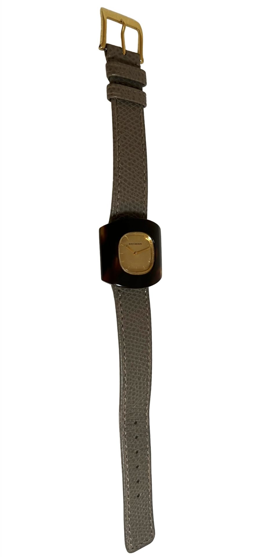 Boucheron, Montre vintage en Or et écaille de tortue.
