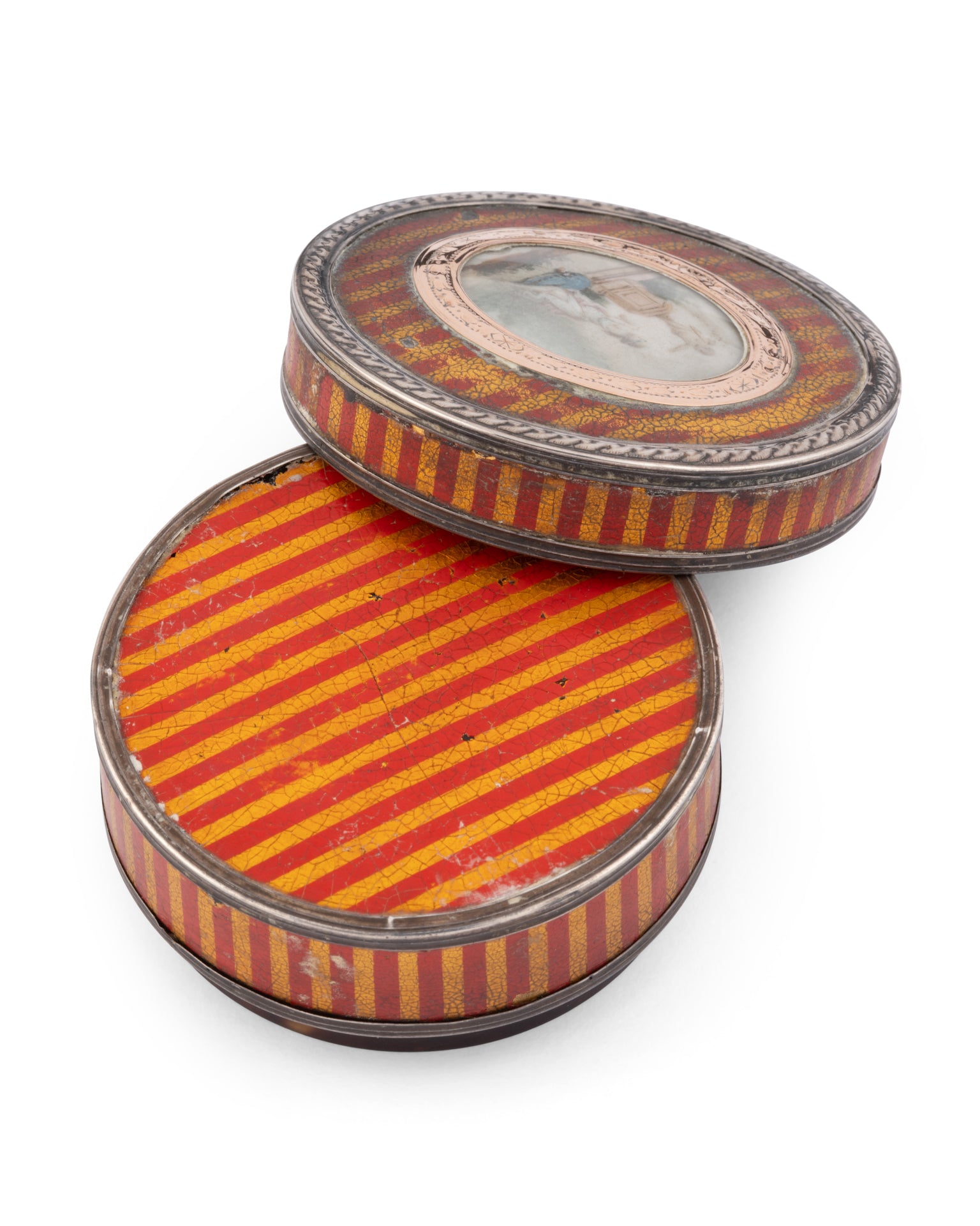 Late 18th century, round box in Martin varnish, red and gold railled