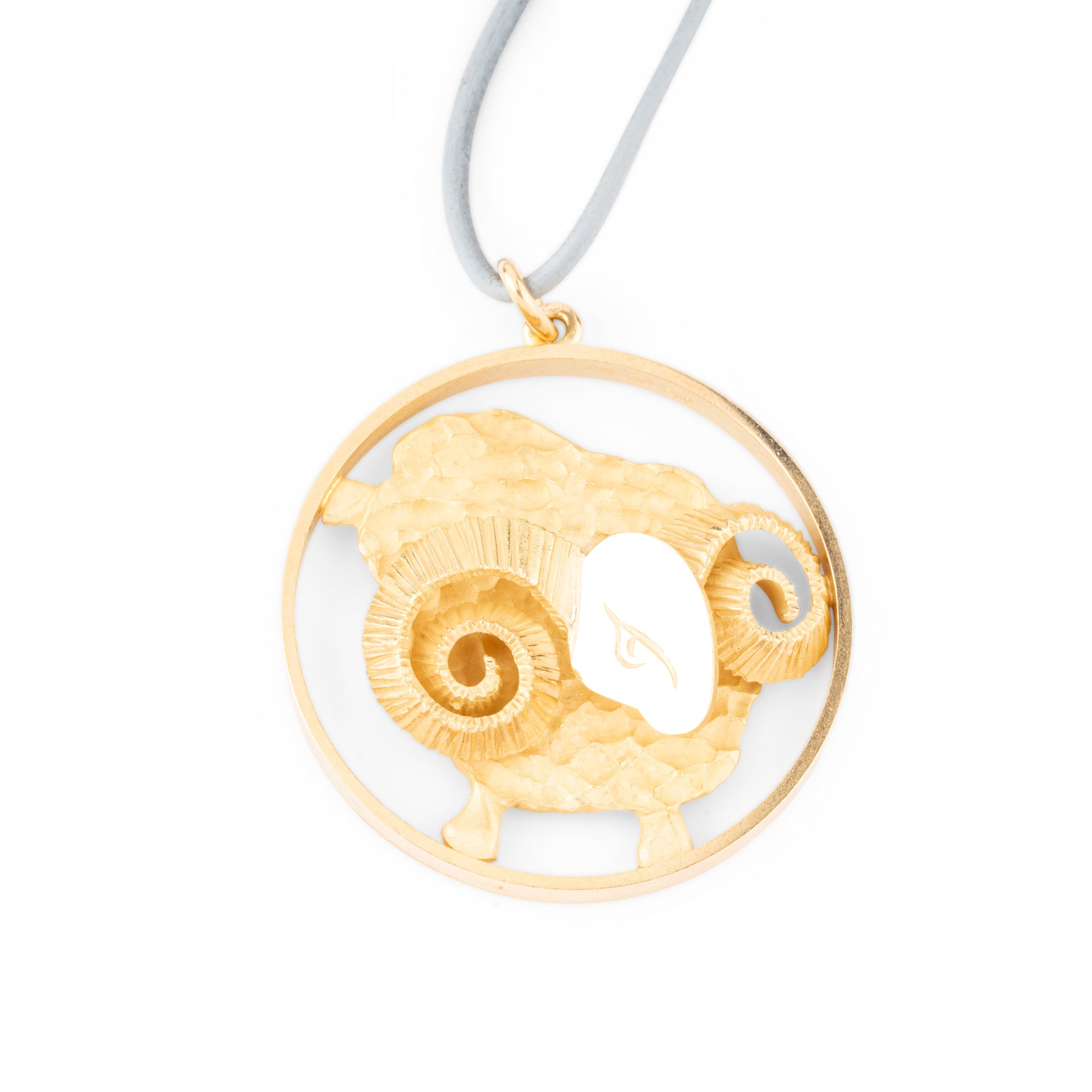 Gübelin, Yellow Gold Aries Head Zodiac Pendant