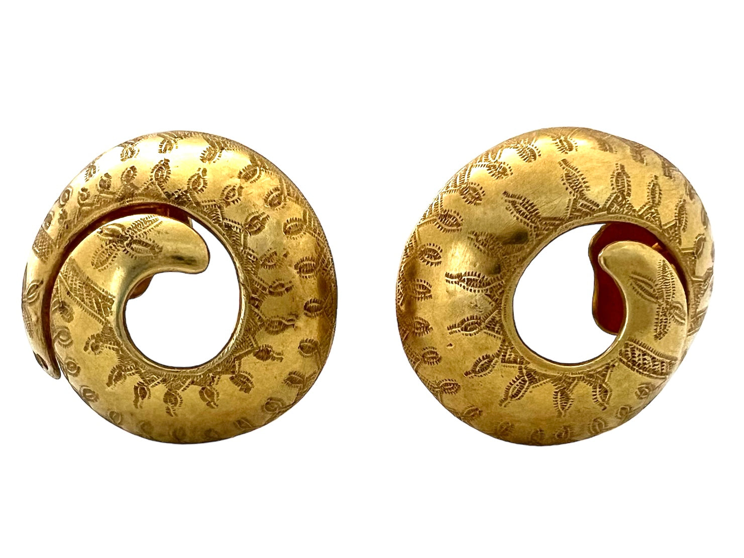 Hermès Pièce unique, boucles d'oreilles en or ouvragé