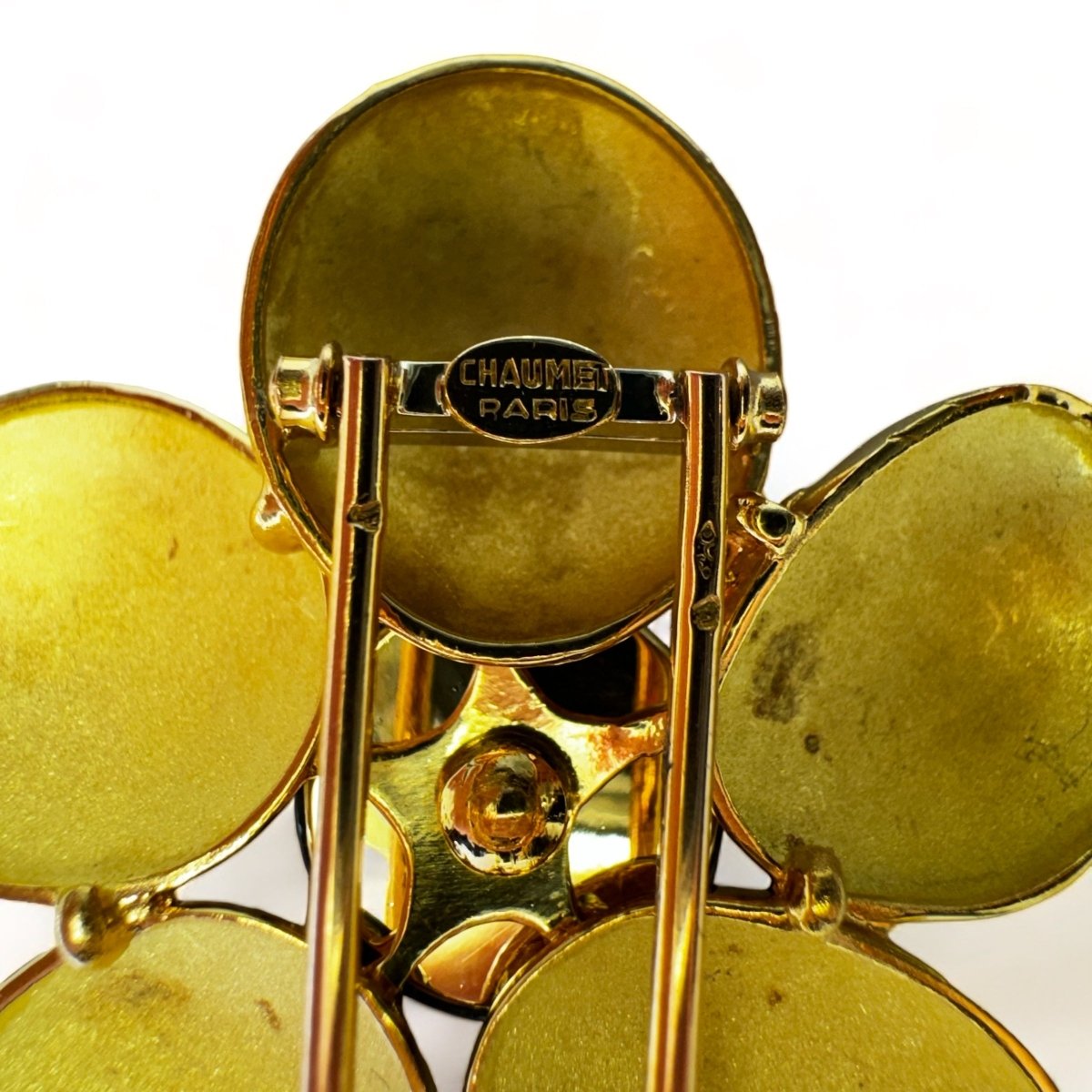 CHAUMET Broche marguerite - Maison Eloe