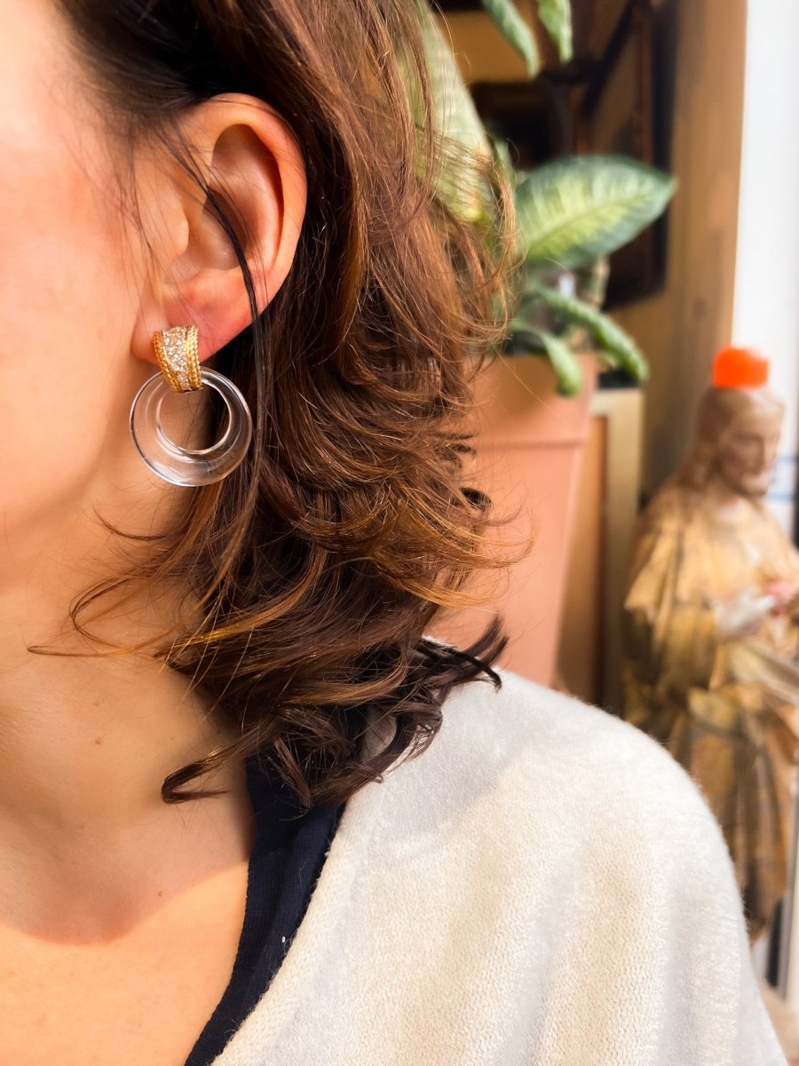 Boucles d'oreilles de la maison Van Cleef & Arpel en or jaune et diamants - Maison Eloe