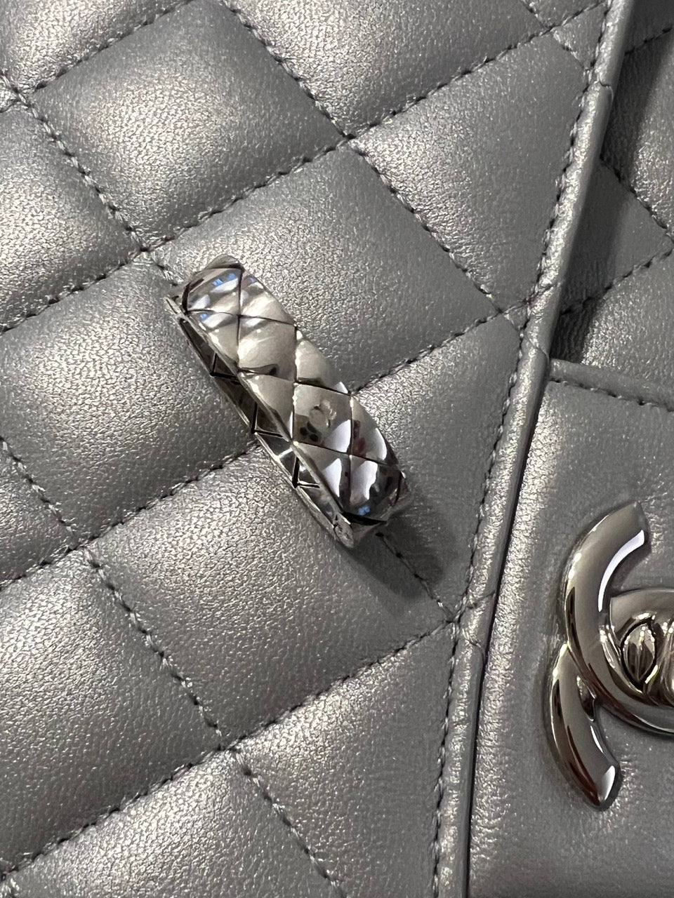 Chanel, "Quilted" Ring in White Gold