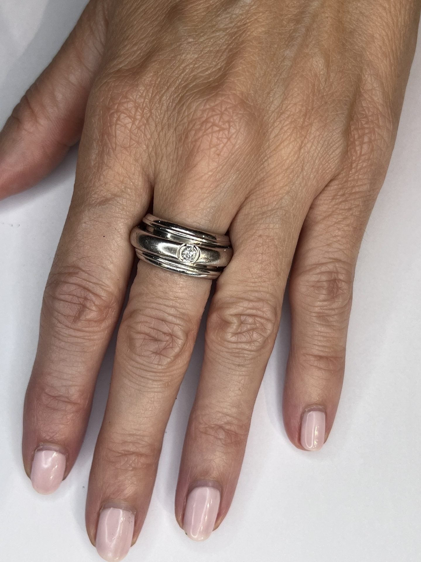 A Piaget "Possession" model ring in white gold