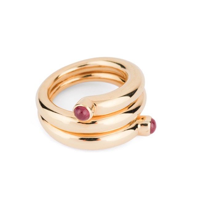 a Jean Schlumberger ring for Tiffany & Co in yellow gold and rubies