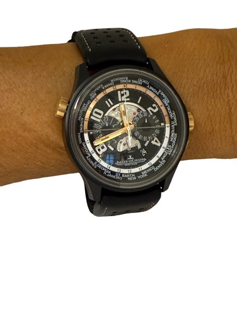 Jaeger Lecoultre modèle Aston-Martin V12 Vantage, céramique or et acier Edition limitée