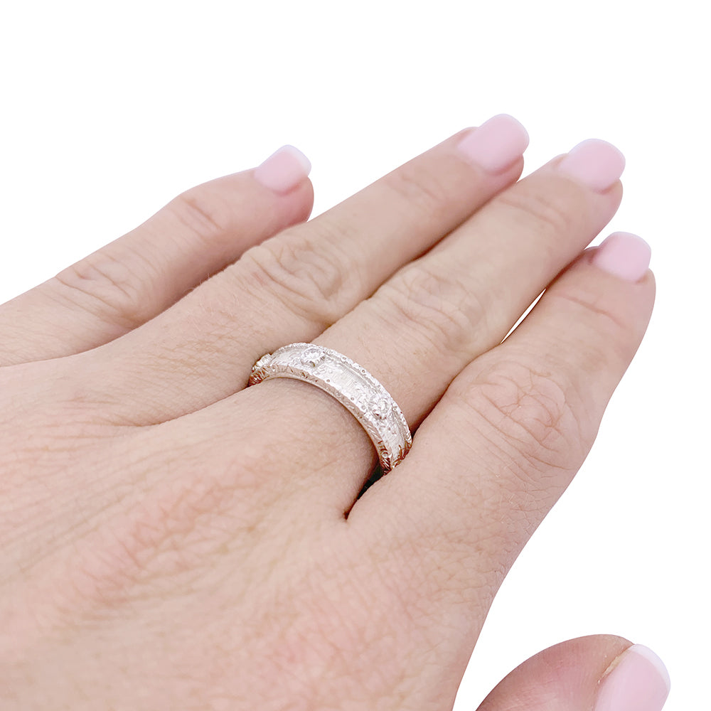 Bague Buccellati "Eternelle Macri Capri" or blanc, diamants.