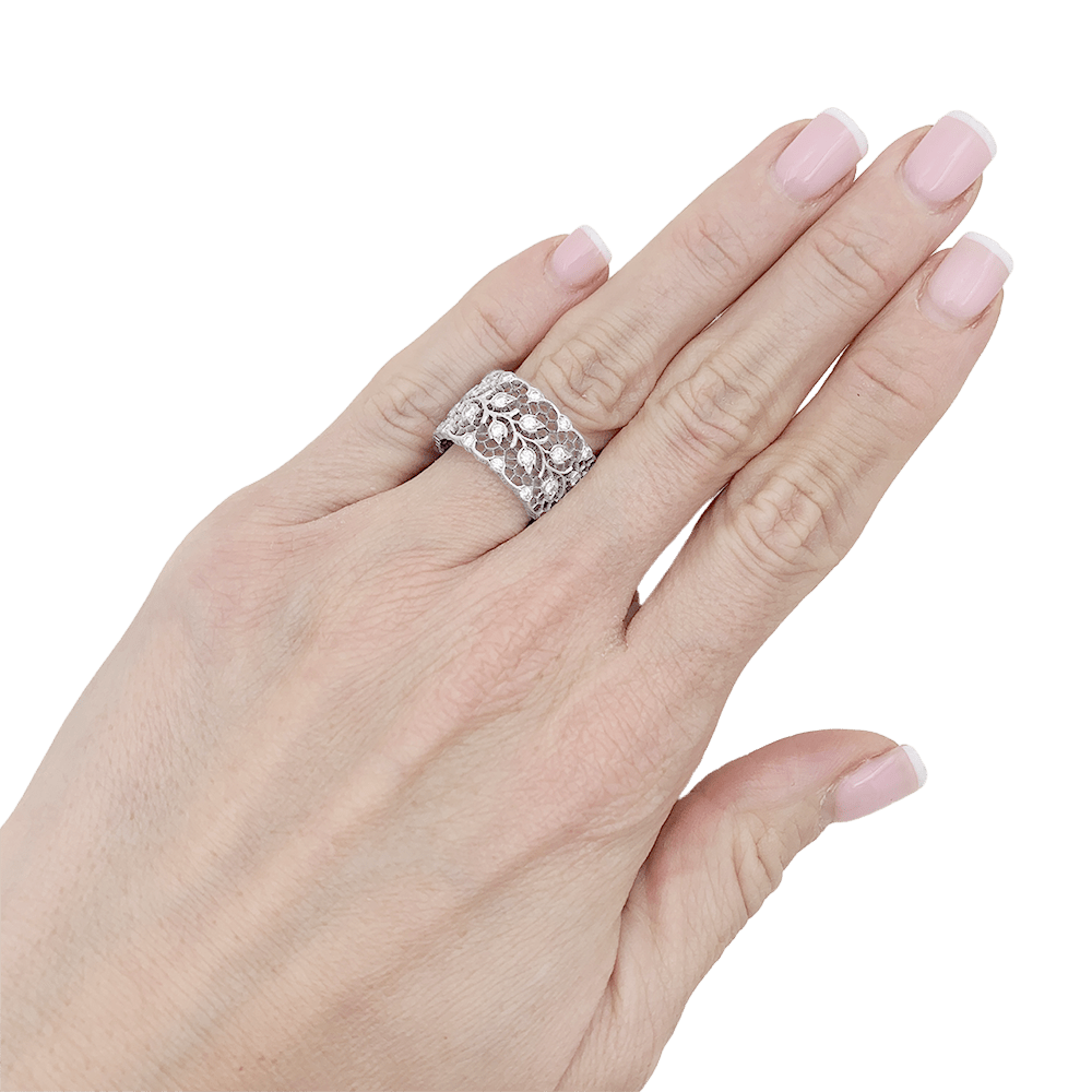 Bague Buccellati "Eternelle Tulle Ramage" or blanc, diamants. - Maison Eloe