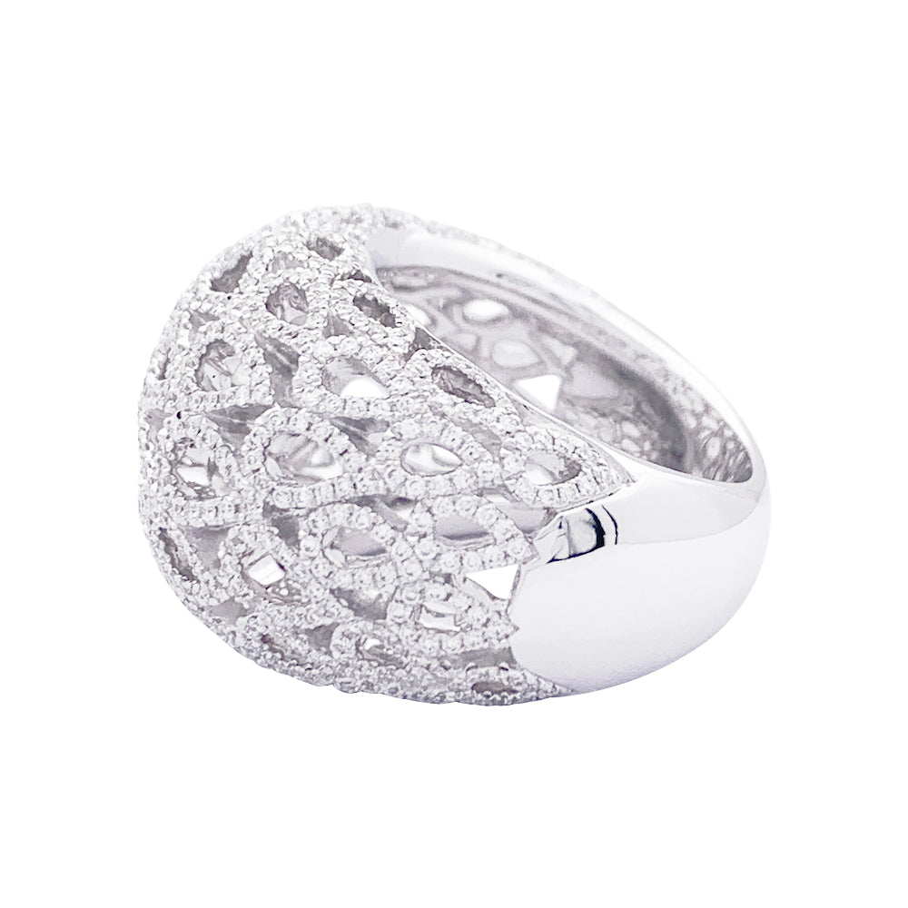 Bague Bucherer "Lacrima" or blanc, diamants.