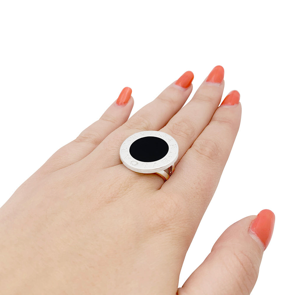 Bague Bulgari "Bulgari Bulgari" or blanc, onyx.