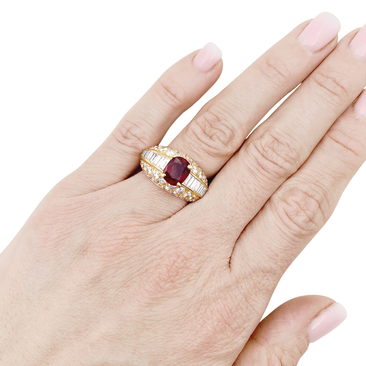 Bague Cartier "Gina" or jaune, diamants, rubis. - Maison Eloe