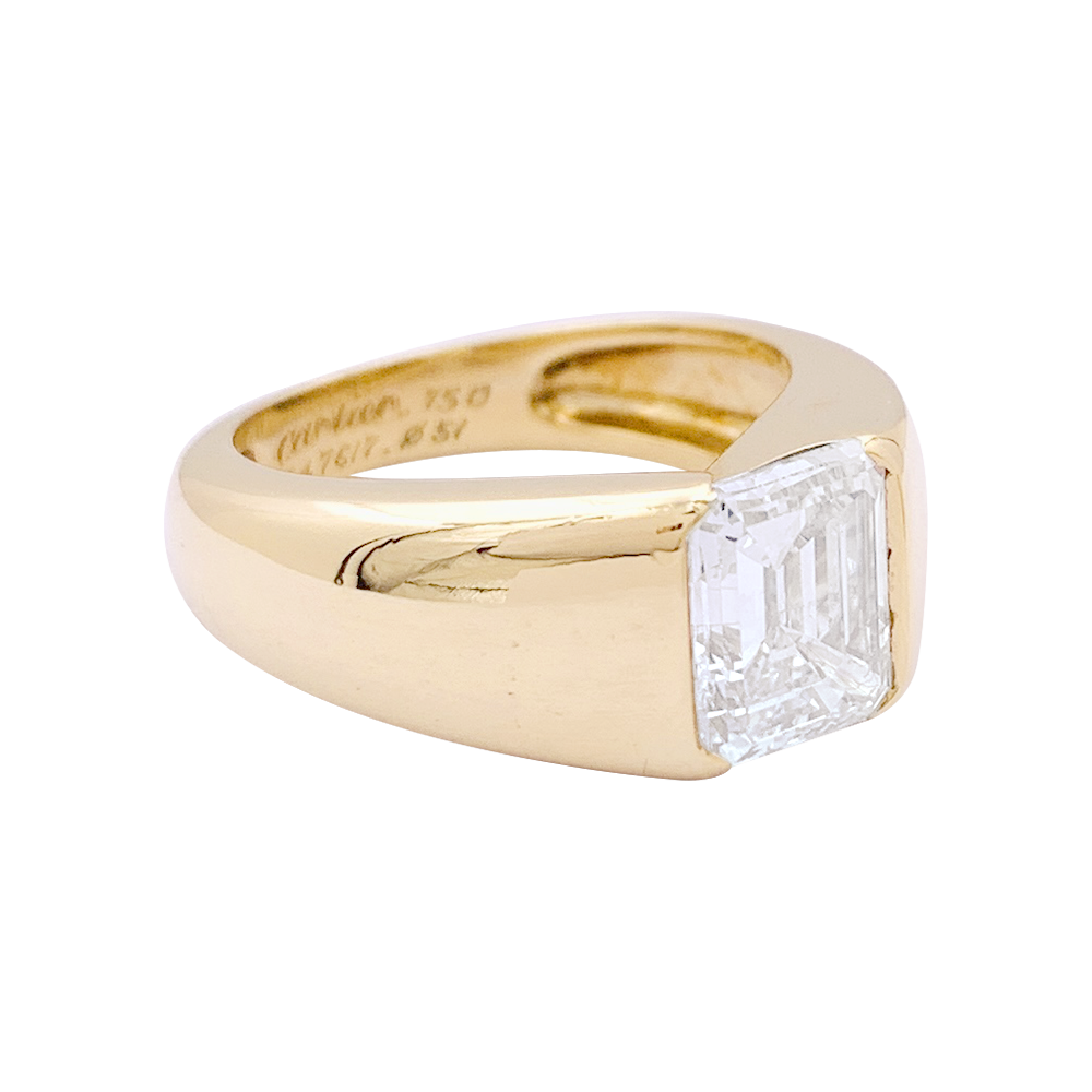 Bague Cartier or jaune, diamant 2,05 carats.