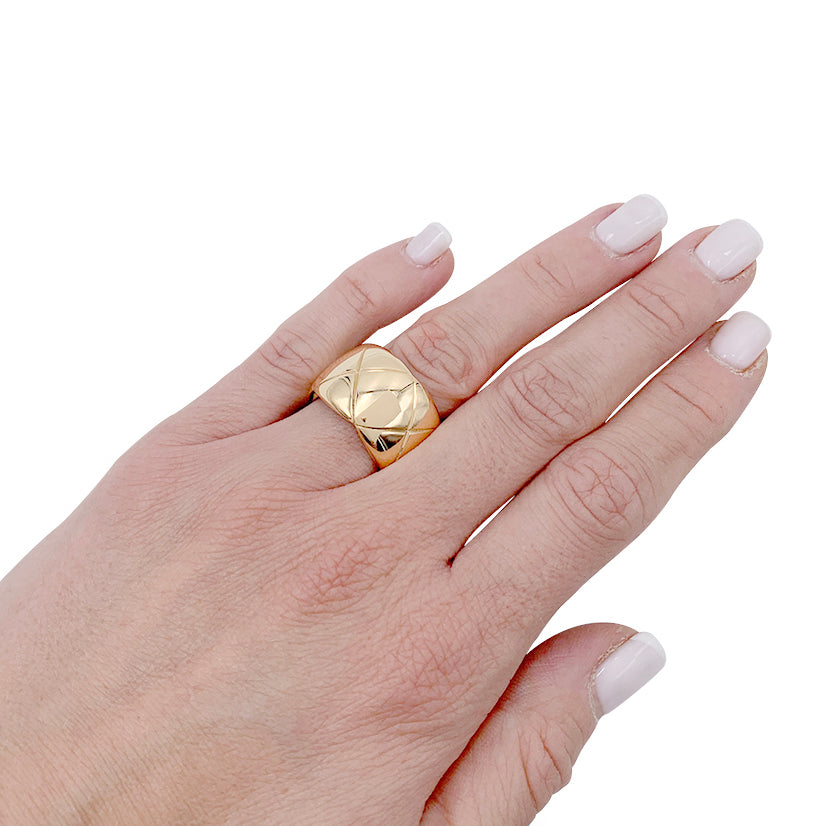 Chanel ring, "Coco Crush", yellow gold.