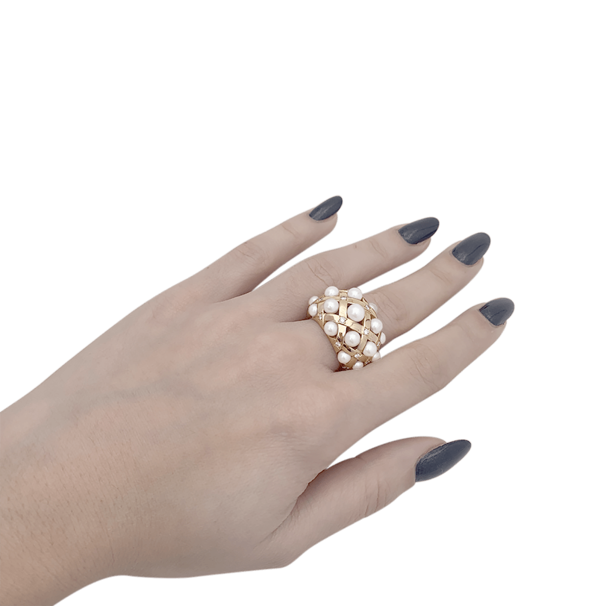 Bague Chanel, "Baroque", or jaune, diamants et perles. - Maison Eloe