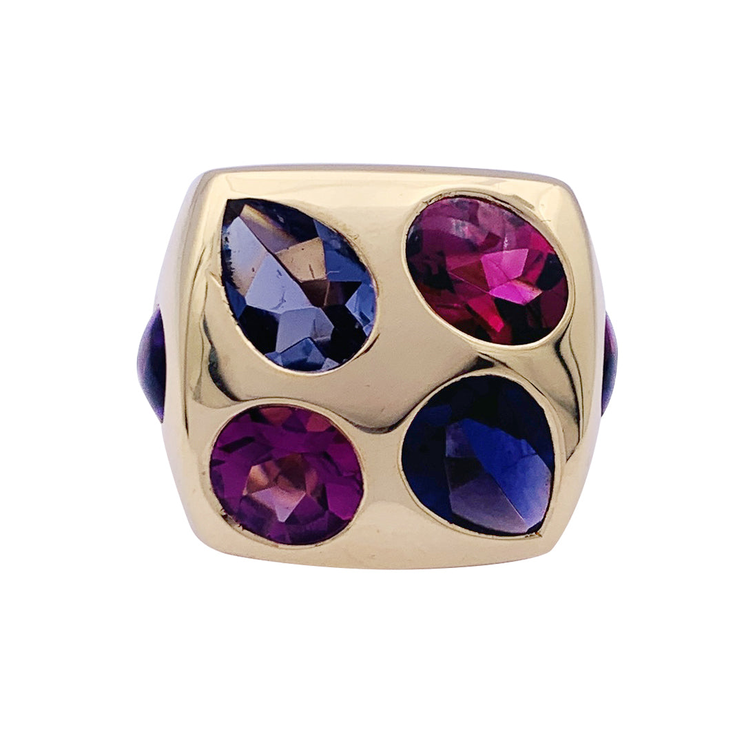 Bague Chanel "Chevalière" or jaune, pierres de couleur.
