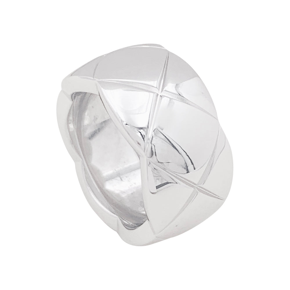 Chanel "Coco Crush" ring, large model, white gold.
