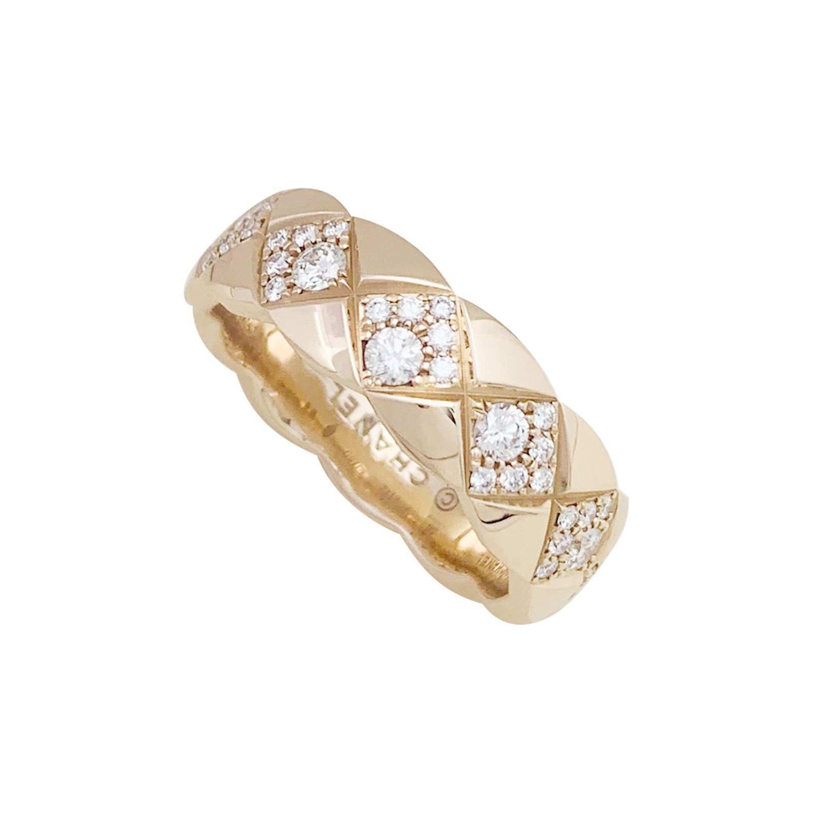 Chanel ring, "Coco Crush", beige gold, diamonds.