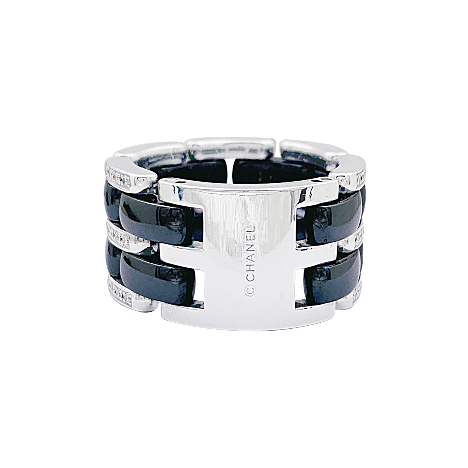 Chanel "Ultra" ring, in white gold, black ceramic and diamonds.