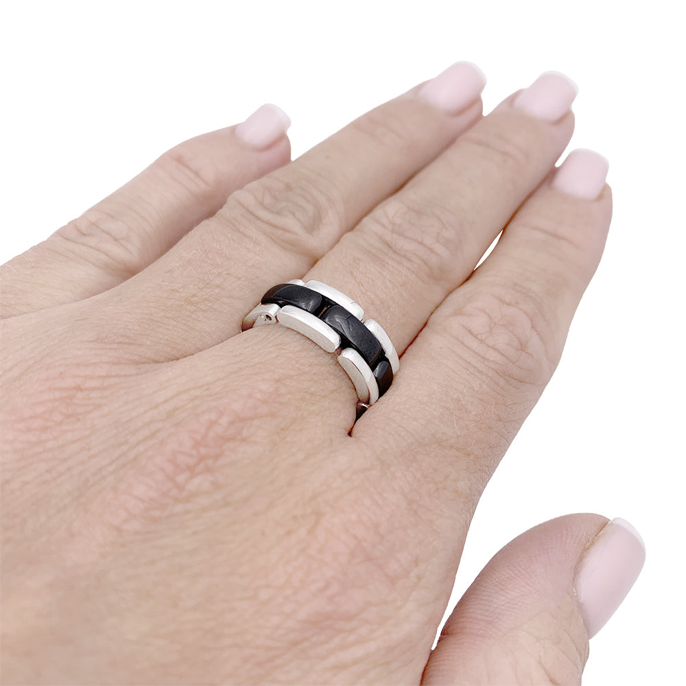 Chanel ring, "Ultra", white gold, ceramic.