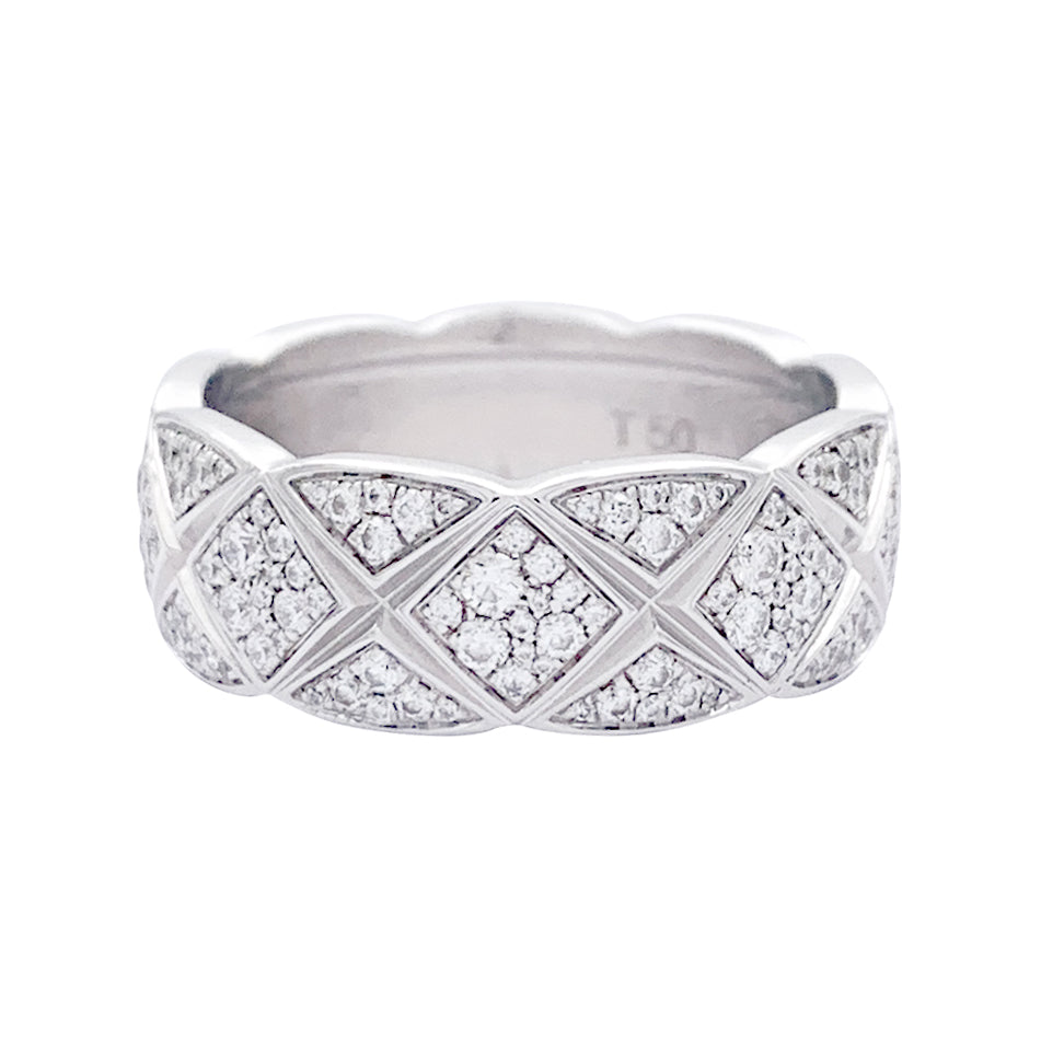 Chanel ring, “Coco Crush”, white gold and diamonds.