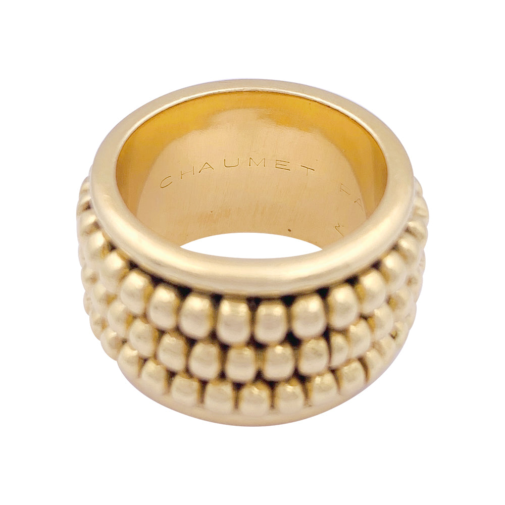 Chaumet "Abacus" ring in yellow gold.