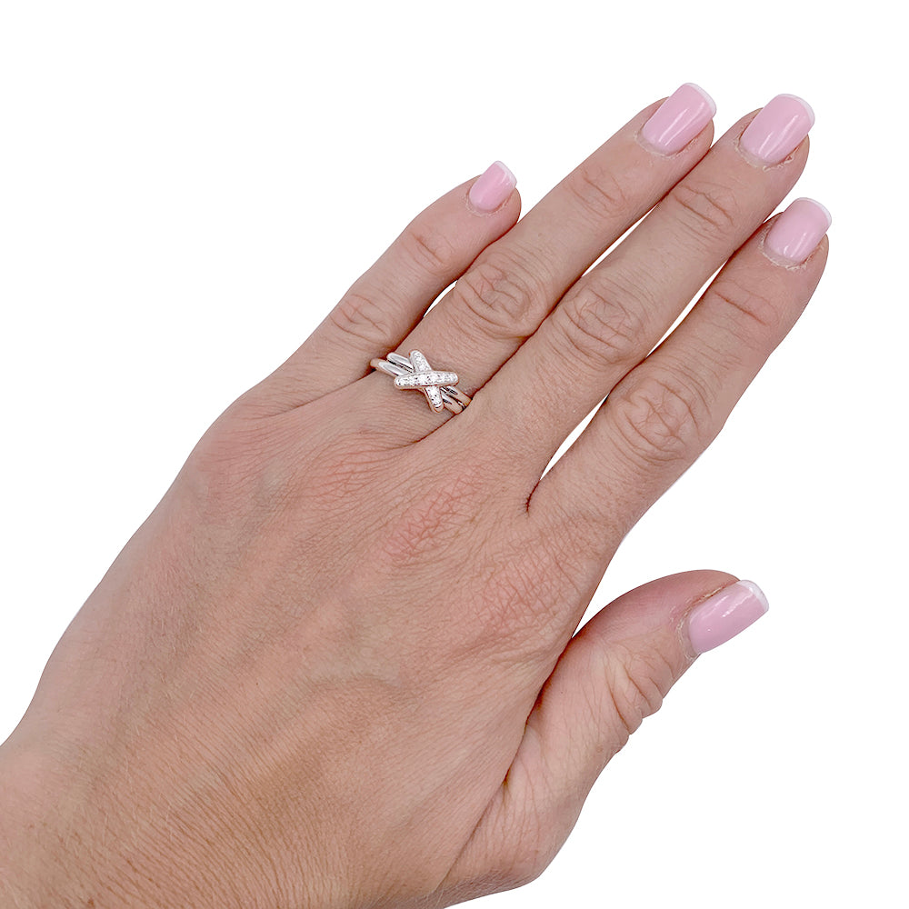 Chaumet ring, "Jeux de Liens", white gold, diamonds.