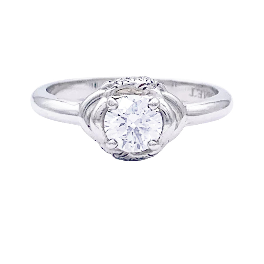 Bague Chaumet, "Liens d'Amour", platine, diamants.