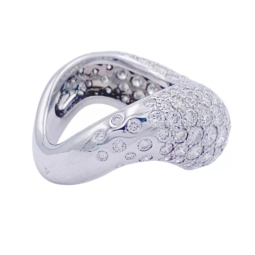 Fred ring, "Mouvementée", white gold, diamonds.