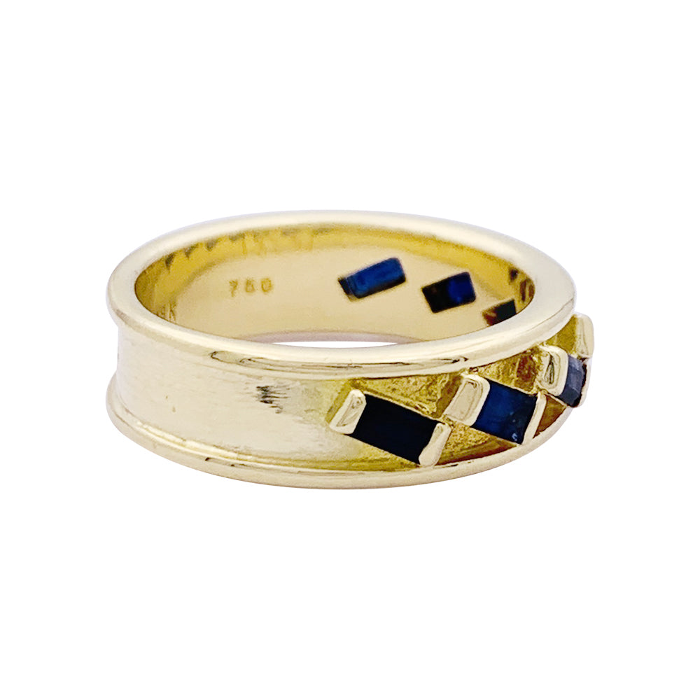 Hermès vintage ring in yellow gold and sapphires.