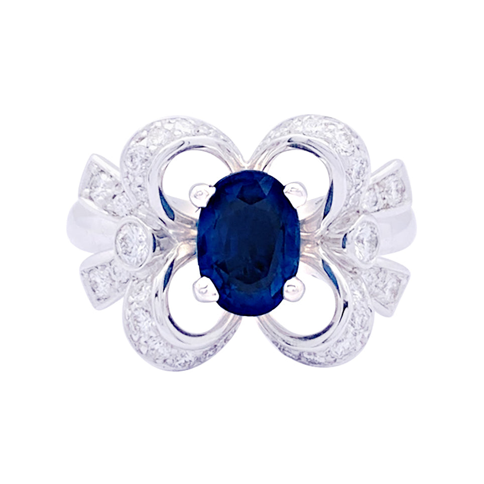 Bague Mellerio "Reine de Coeur Désirée" or blanc, diamants, saphir.