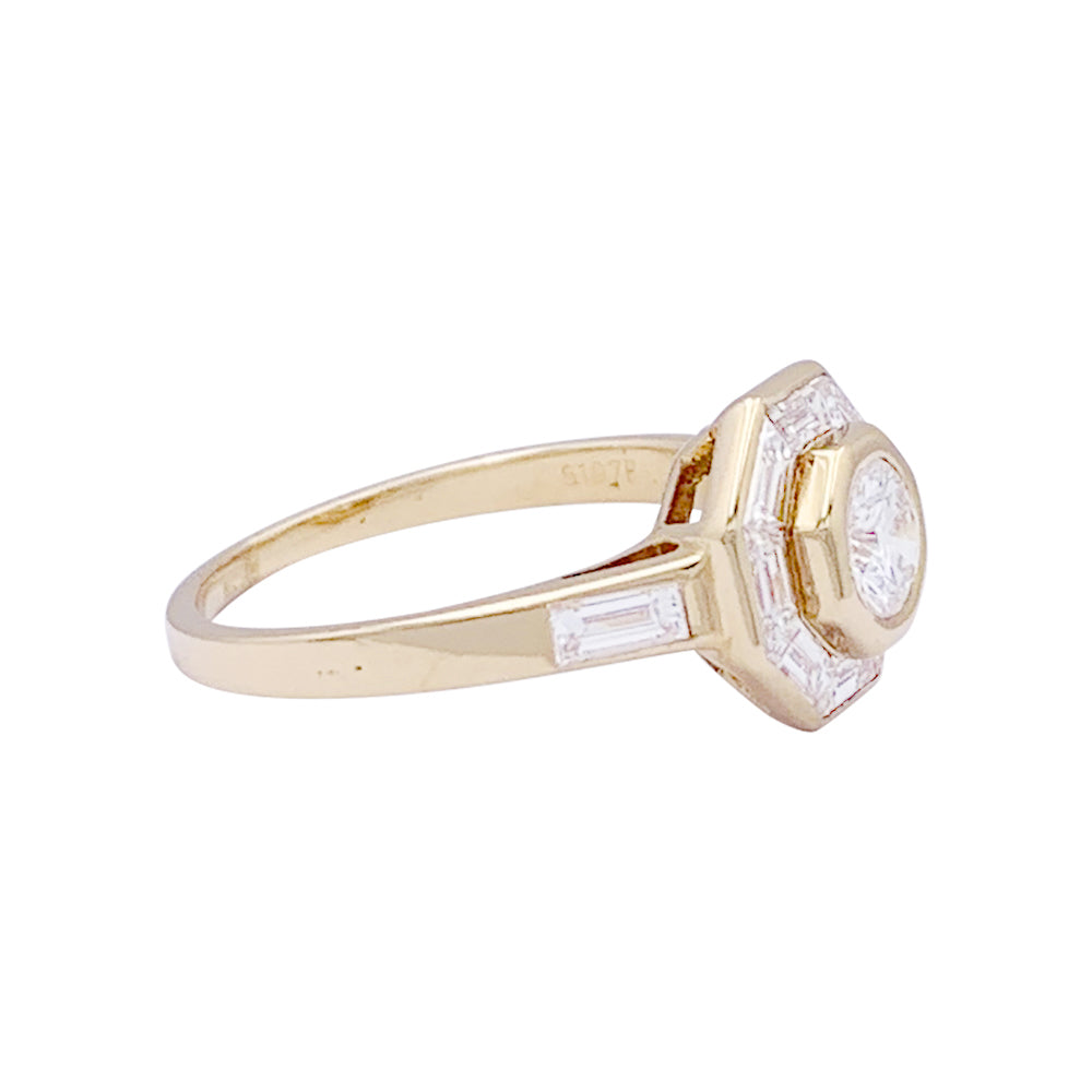 Mellerio ring in yellow gold and diamonds.