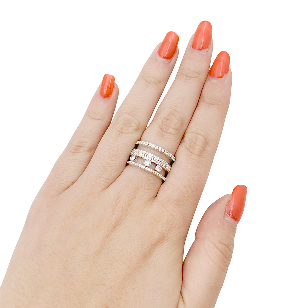 Messika "Move Romane" ring in white gold and diamonds.