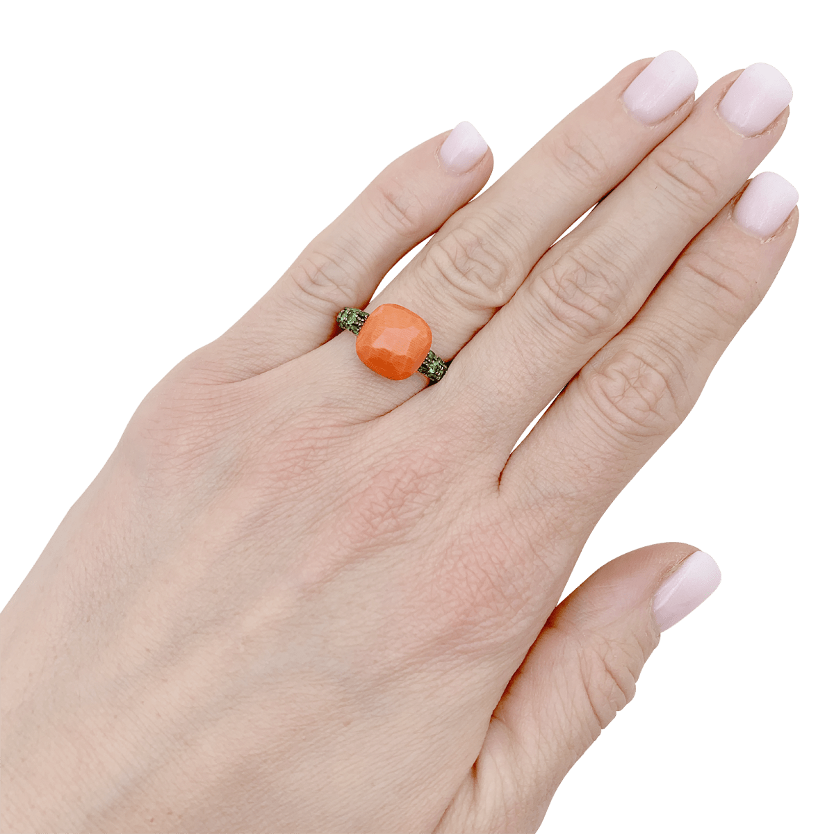 Bague Pomellato "Capri" en or rose, corail et tsavorites. - Maison Eloe