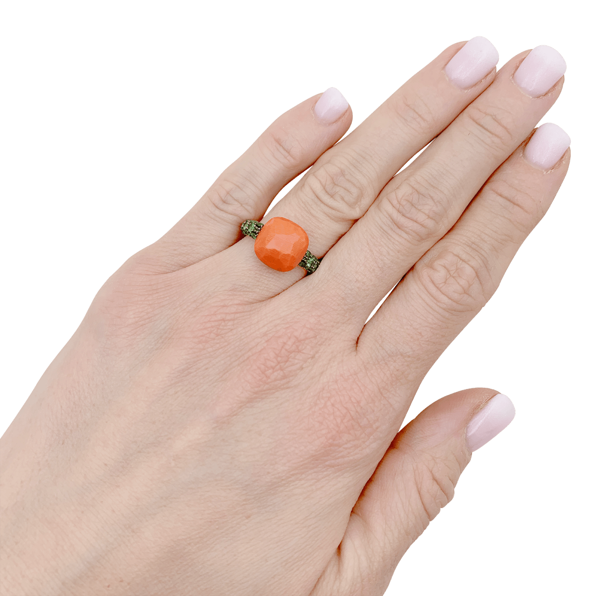 Bague Pomellato "Capri" en or rose, corail et tsavorites. - Maison Eloe