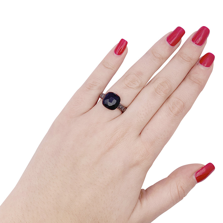 Pomellato "Capri" ring in rose gold, black diamonds and onyx.