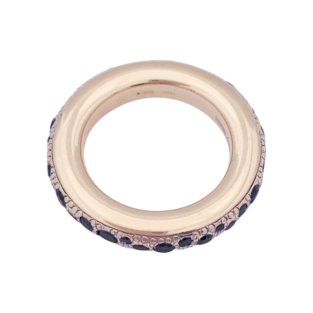 Pomellato "Iconica" ring in rose gold and black diamonds.