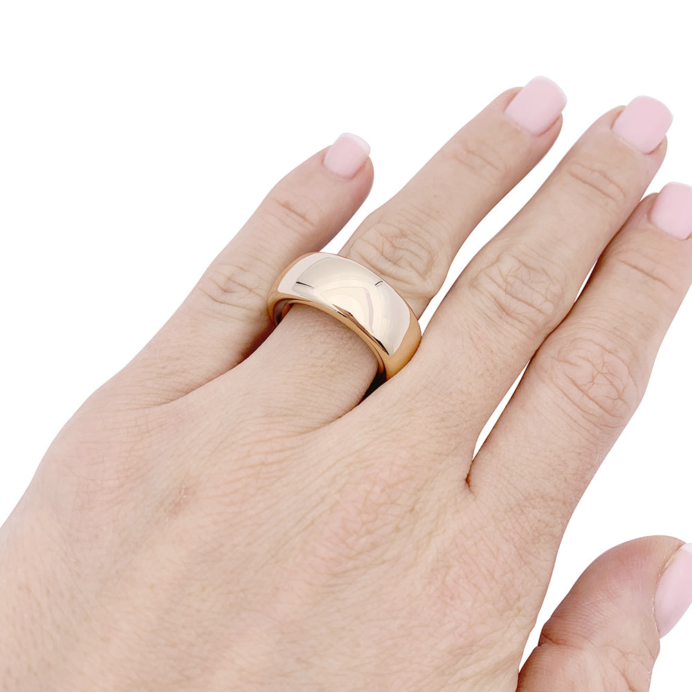 Pomellato ring, "Iconica Medium", natural white gold.