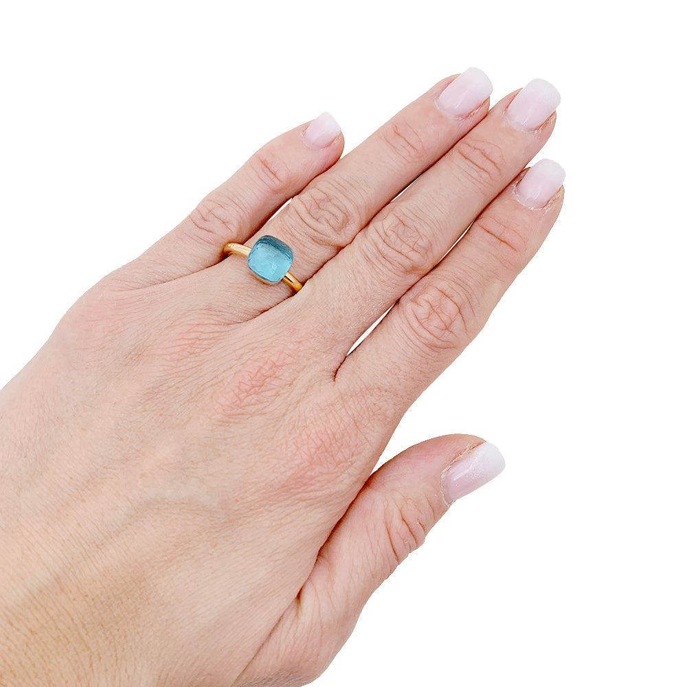 Pomellato ring, "Nudo Petit", rose gold, white gold, blue topaz.