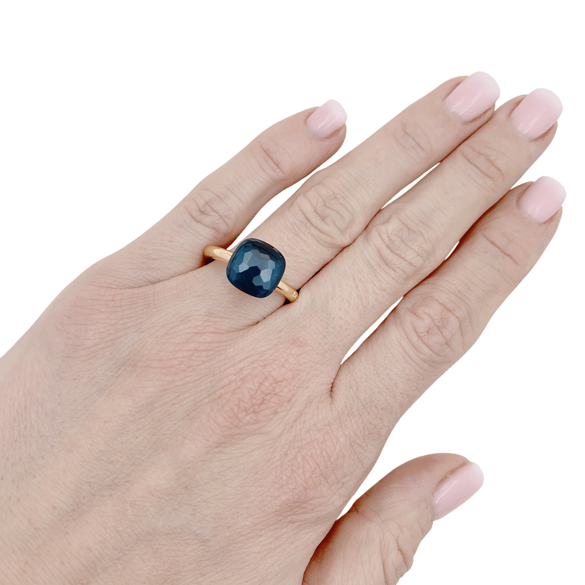 Bague Pomellato, « Nudo Classic», or blanc, or rose, topaze blue London. - Maison Eloe