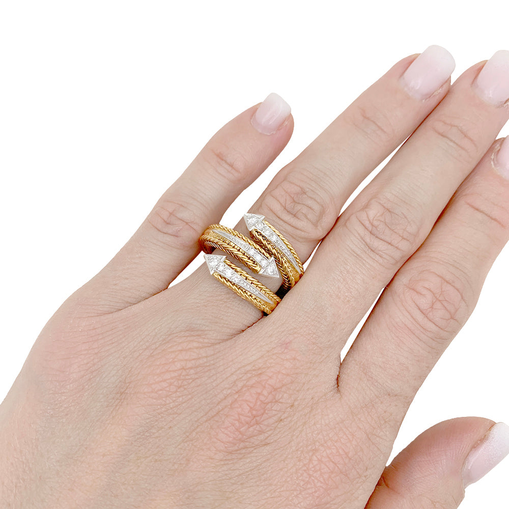 Sterlé ring in yellow gold, platinum, diamonds.