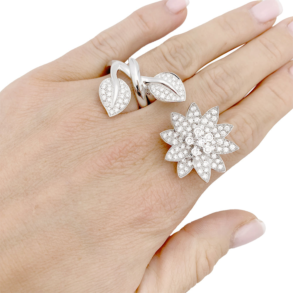 Van Cleef & Arpels "Lotus" ring in white gold and diamonds.