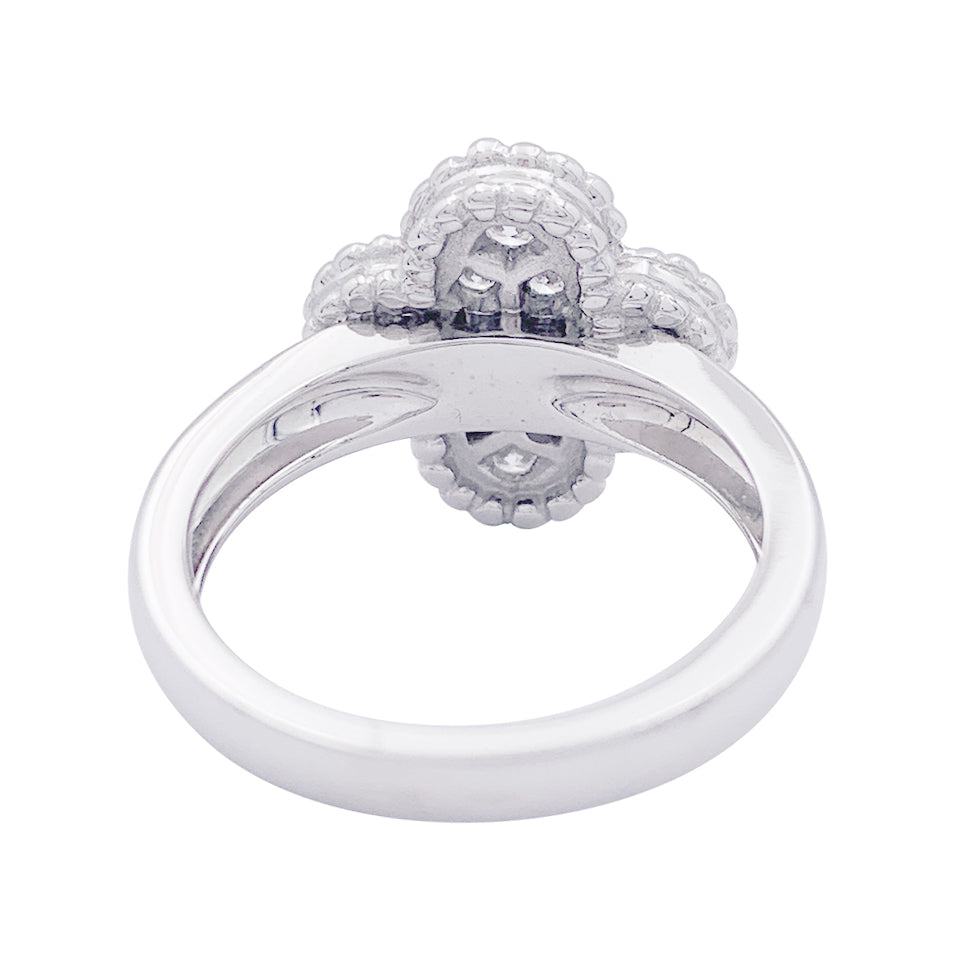 Van Cleef & Arpels "Vintage Alhambra" ring, in white gold, diamonds.