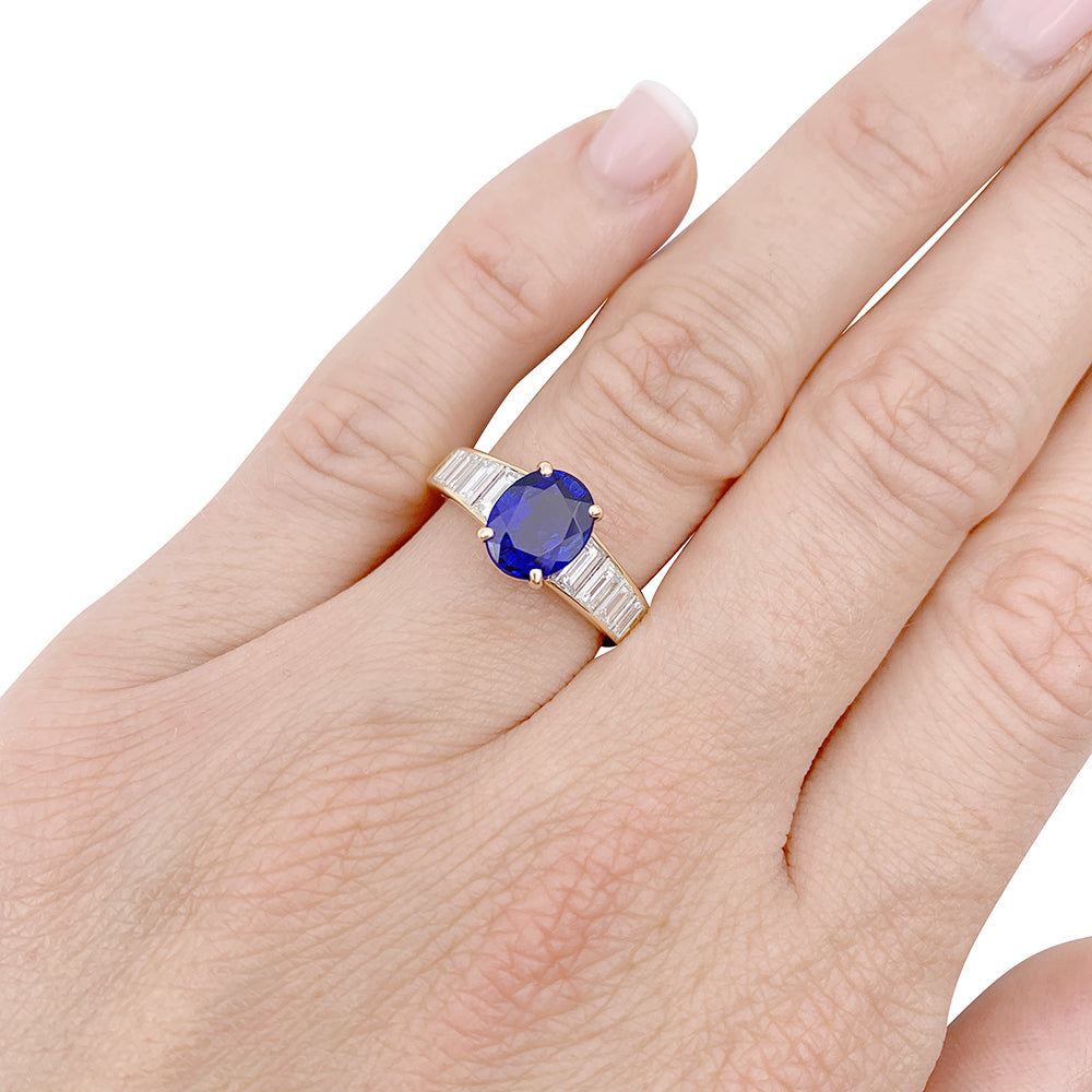 Van Cleef & Arpels sapphire and baguette diamond ring.