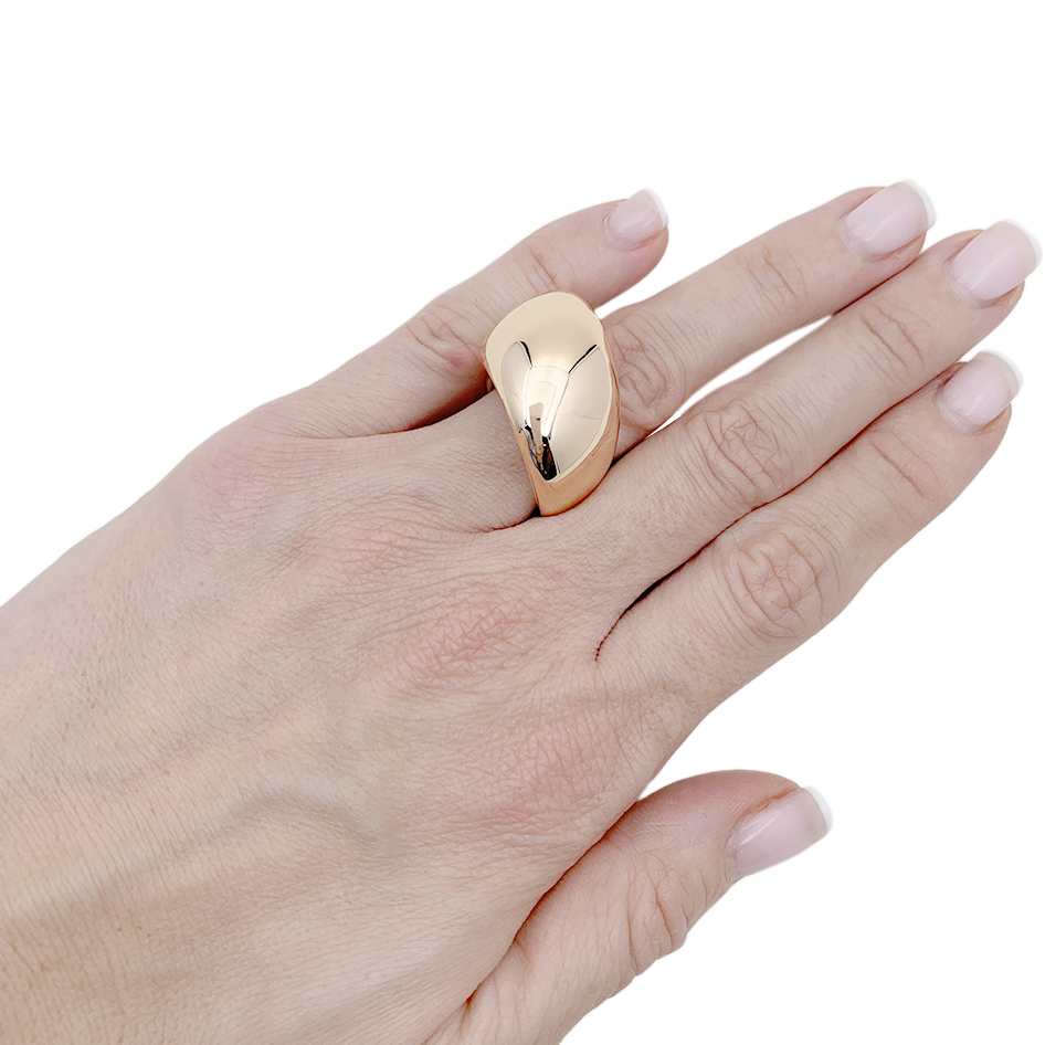 Vhernier ring, "Pirouette", pink gold.