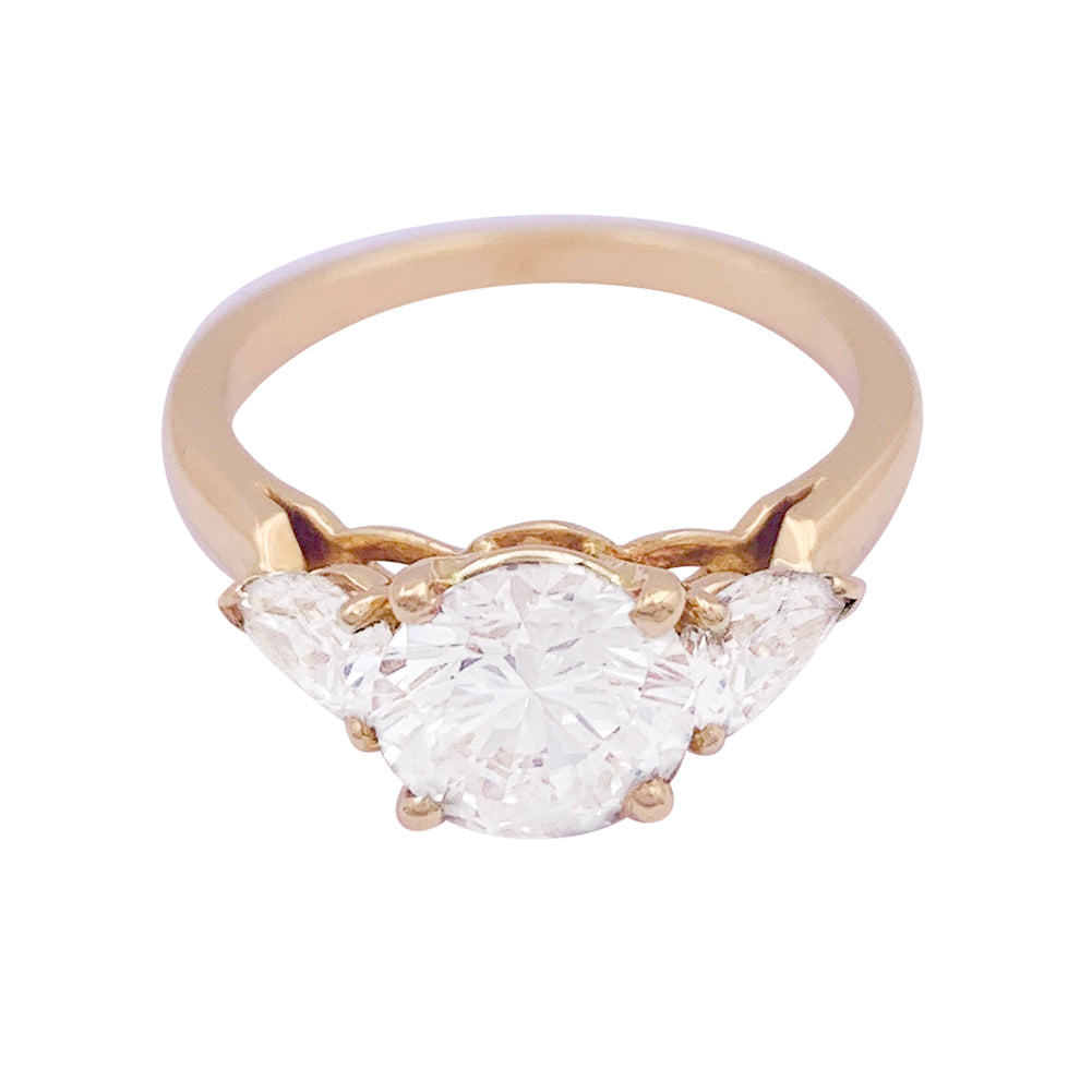Cartier solitaire ring, yellow gold, diamonds.