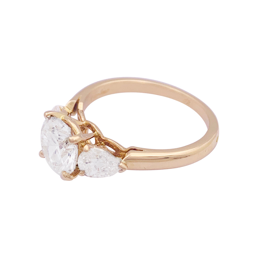 Cartier solitaire ring, yellow gold, diamonds.