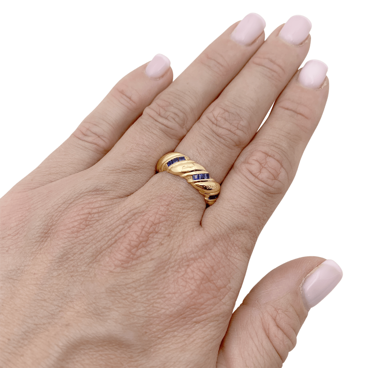 Bague vintage POIRAY, or jaune, saphirs calibrés. - Maison Eloe