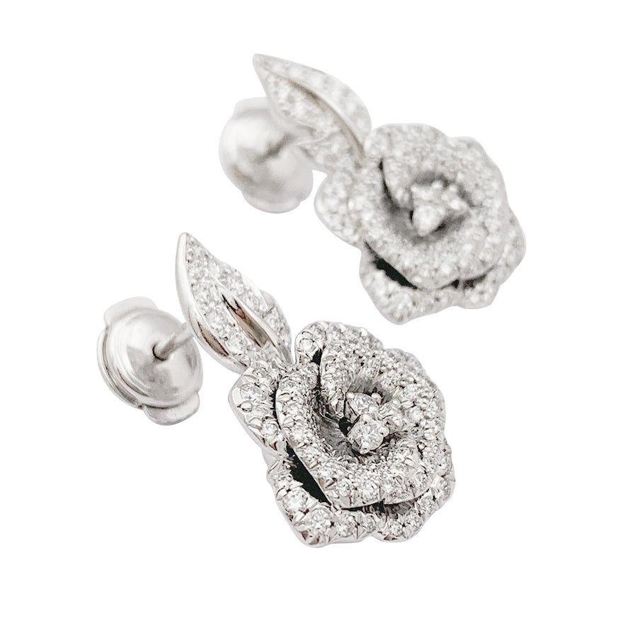 Dior "Bagatelle" earrings in white gold and diamonds.