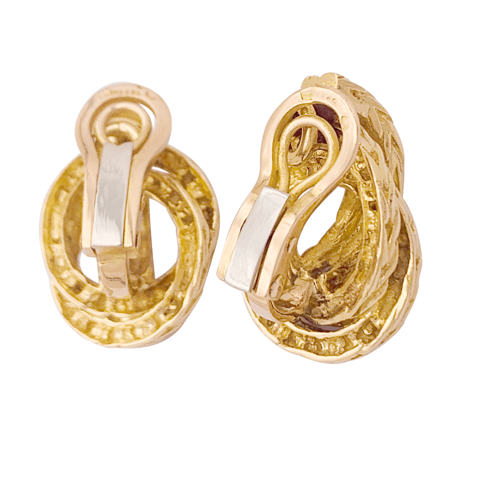 Boucles d'oreilles Hermès "Noeud marin" en or jaune. 1970 - Maison Eloe