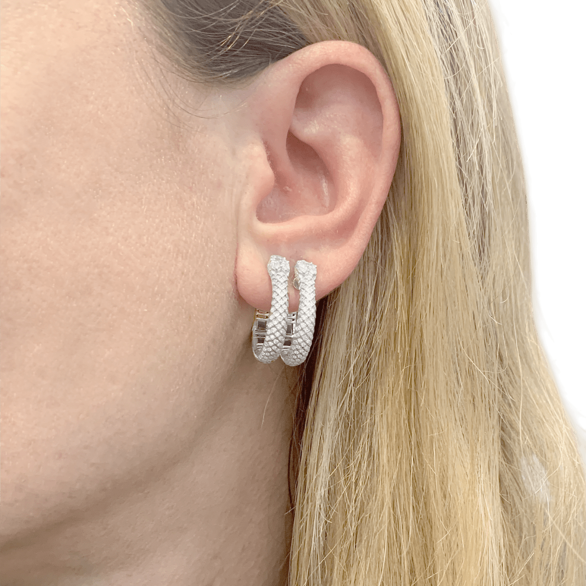 Boucles d'oreilles Repossi "Ophydienne", or blanc, diamants. - Maison Eloe